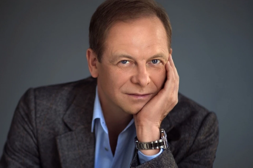 «Жили в тайге с Дмитрием Харатьяном»: шансонье Сергей Куренков – о путешествиях по Сибири