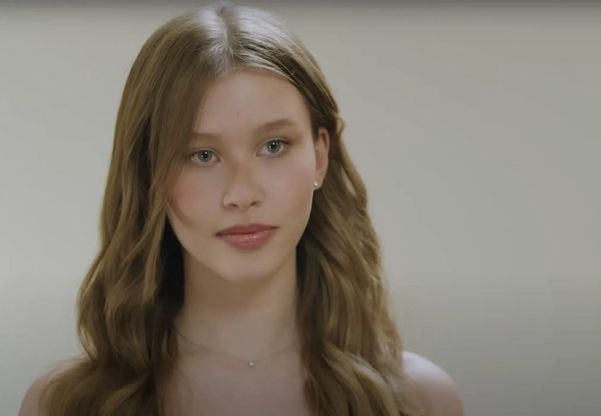 "Не считаю себя подростком из-за того, что я пережила". Анна Пересильд рассказала о разбитом сердце, родителях и своих "взрослых" образах