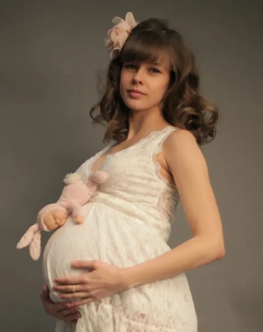 Полина Гагарина, Юлия Пересильд, Ольга Серябкина и другие звёзды поделились семейными фото по случаю Дня защиты детей