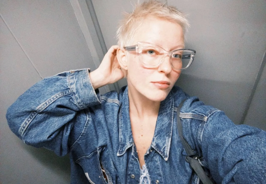 "Жил за мой счёт". Тося Чайкина обвинила бойфренда в "разводе" на 2 млн рублей. В ответ он пригрозил ей тюрьмой